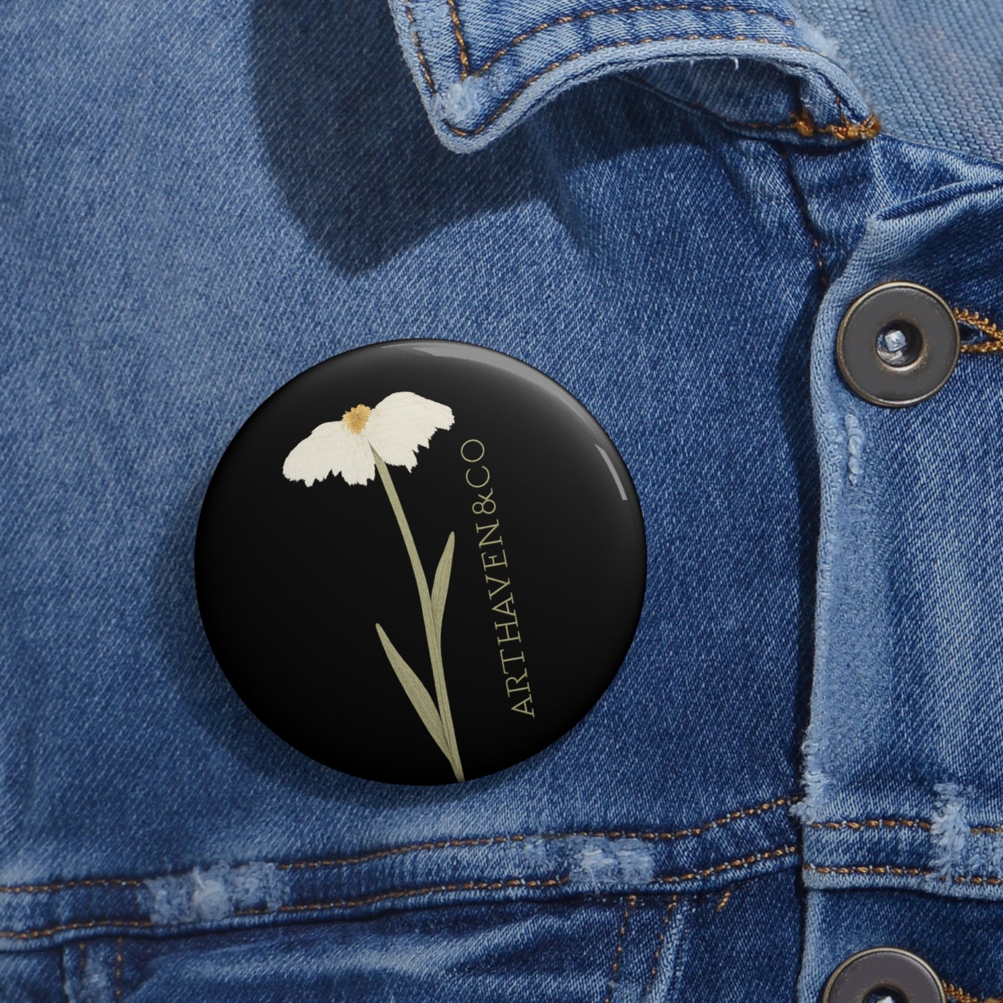 Daisy Logo Pin Button — Minimal Floral Brand Badge