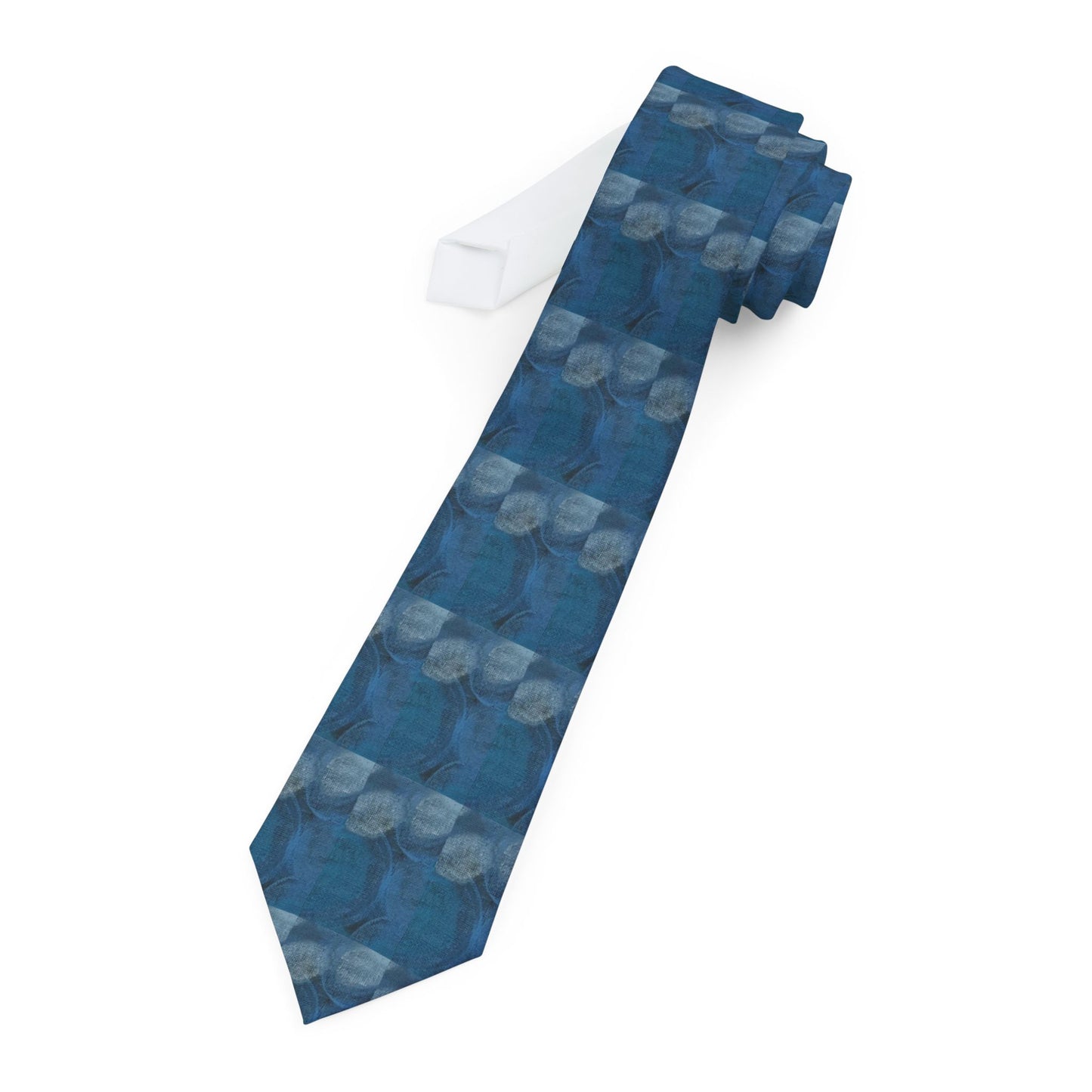 Blue Floral Pattern Necktie — Elegant Men's Dress Tie for Weddings & Work