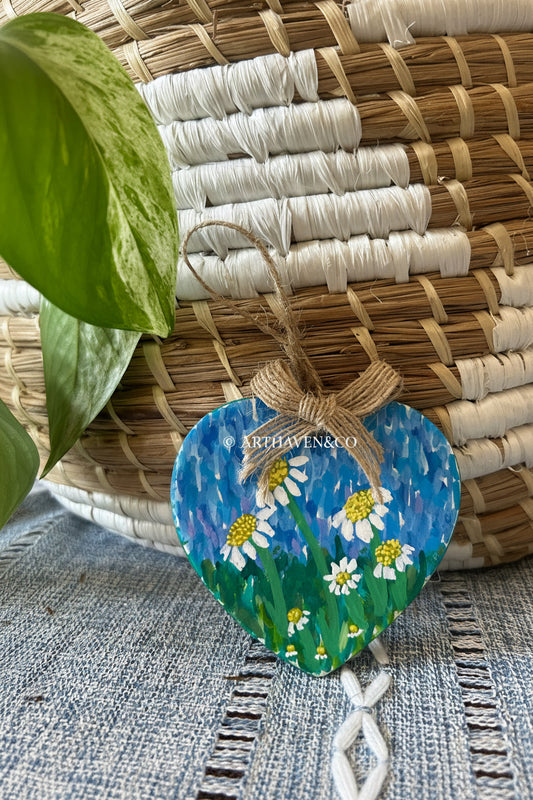 Daisy meadow heart charm