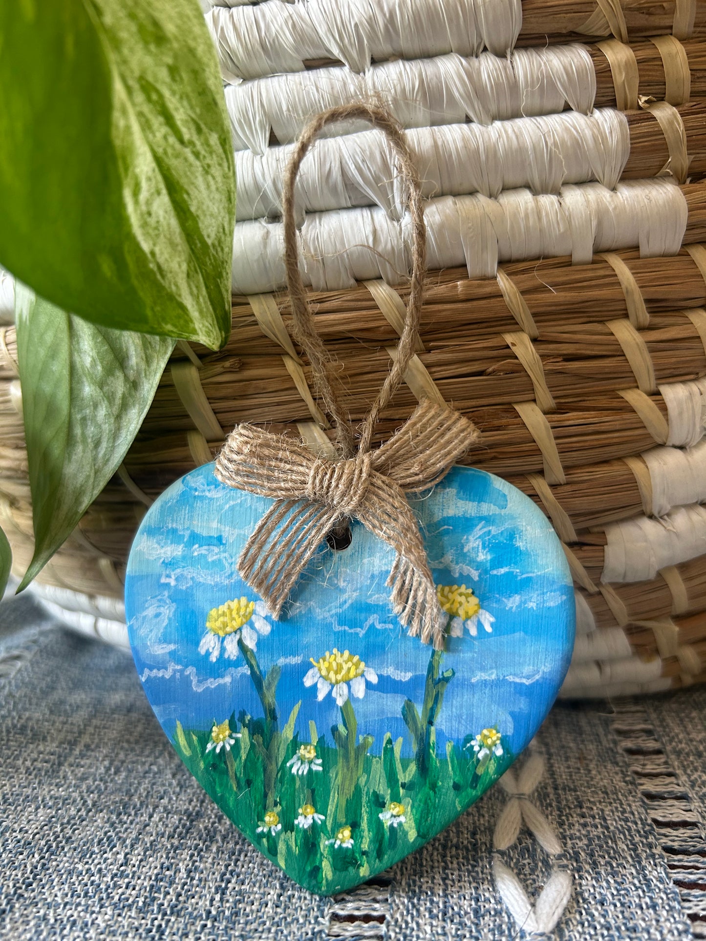 Daisy heart charm